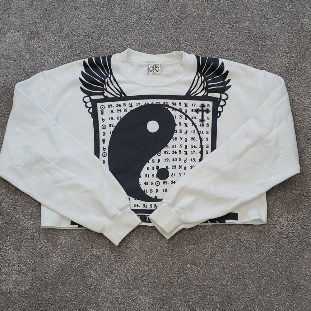 Civil Regime Yin Yang Crop Sweatshirt